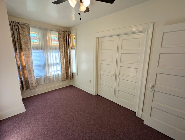 Building Photo - 3 Bedroom 1.5 Bathroom Fresh Renovation wi...