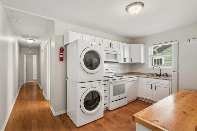 Building Photo - 1017 Onslow St