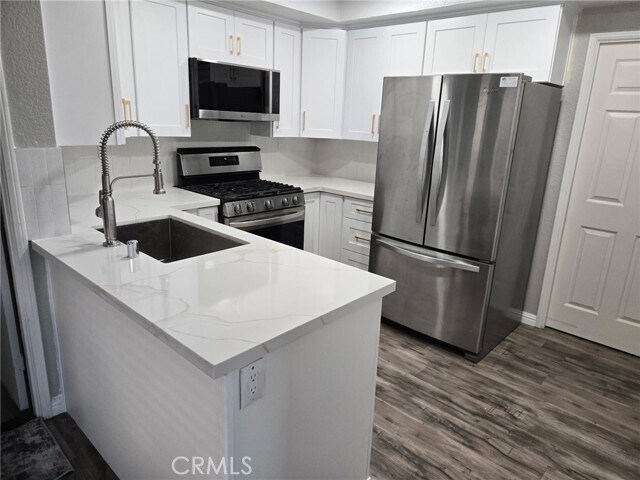 Building Photo - 28973 Willow Creek Ln