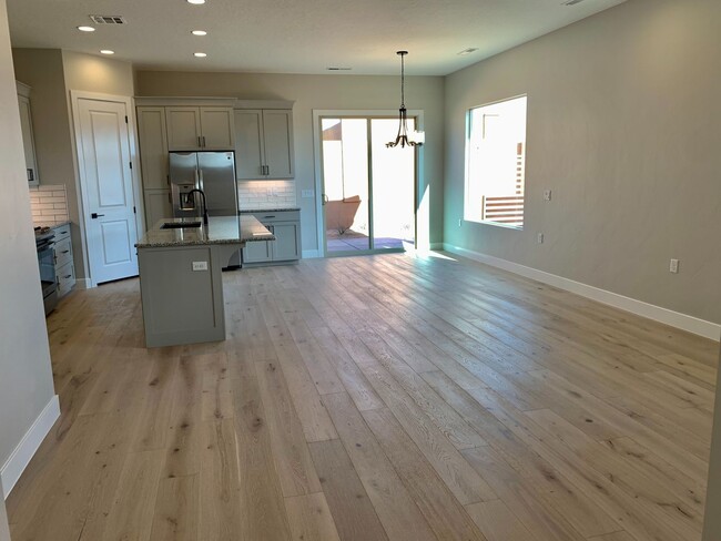 Building Photo - Brand New Two-Bedroom in Sun River 55+ Com...