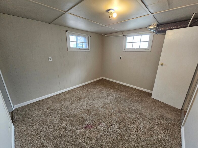 Downstairs bedroom #2 - 715 W 8th St