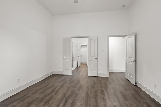 Building Photo - 71 Black Swan Pl