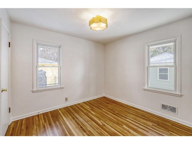 Building Photo - 6300 Quebec Ave N