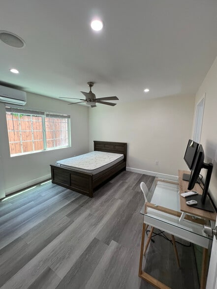 Building Photo - 3720 Elm Ave