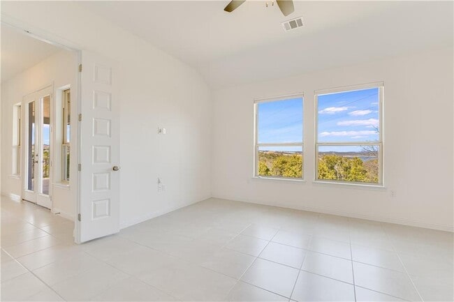 Building Photo - 413 Maialina Cove