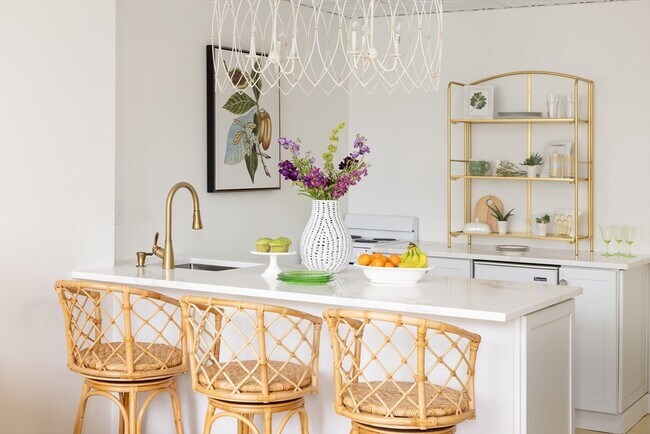 Building Photo - 200 Market St