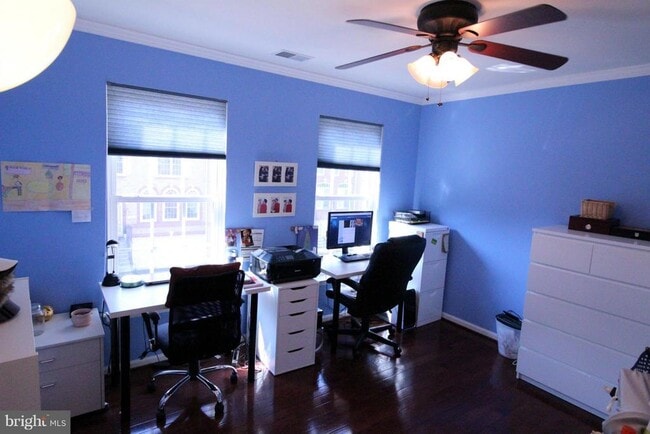 Building Photo - 12010 Lynford Ln