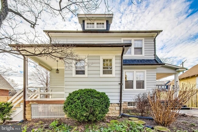 Building Photo - 4509 Highland Ave