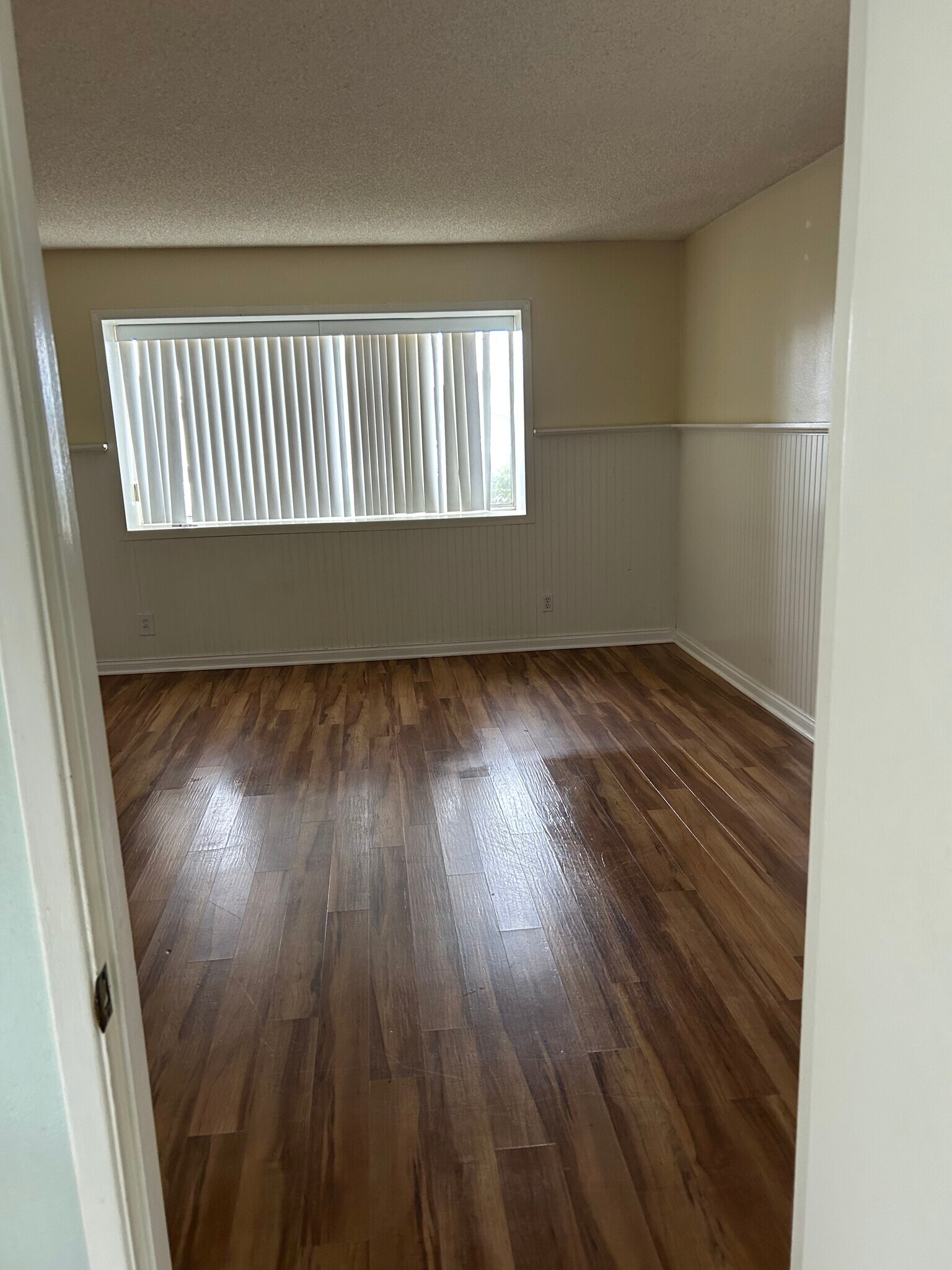 Building Photo - 876 Palmer Ave