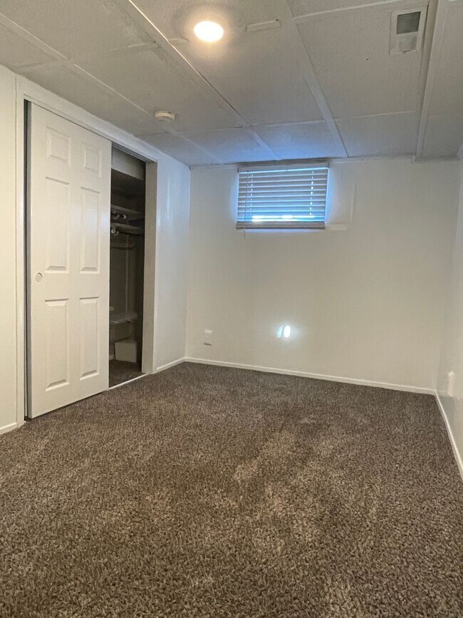 Building Photo - 5520 S 2050 W
