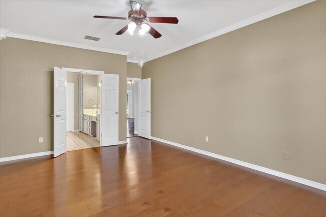 Building Photo - 8114 Etienne Dr