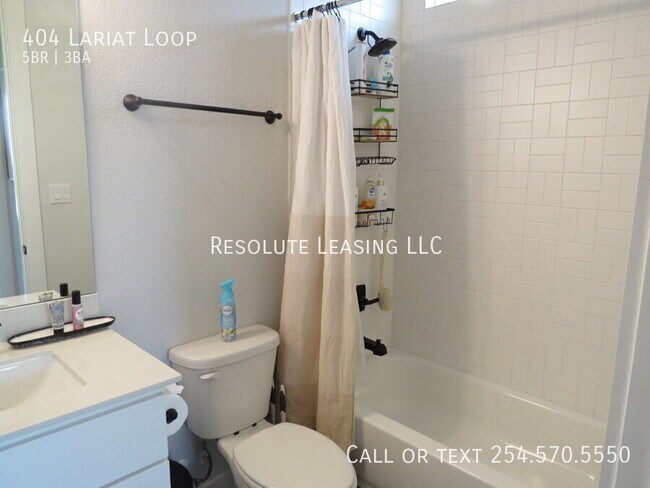 Building Photo - 404 Lariat Lp