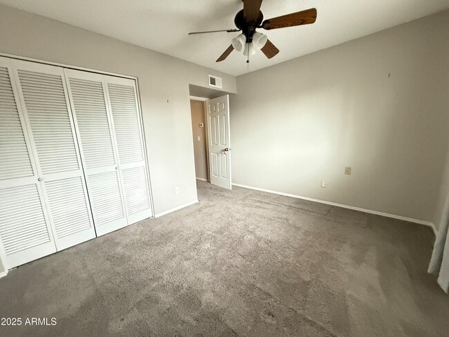 Building Photo - 2232 W Lindner Ave