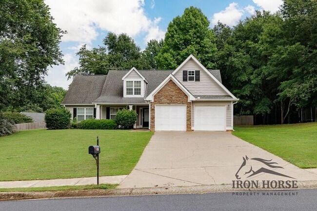 Building Photo - 285 Finch Way