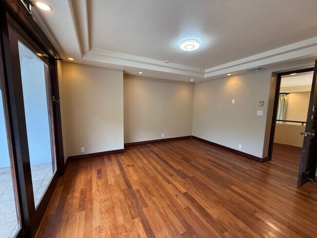 Building Photo - 466 Portlock Rd