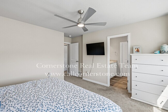 Building Photo - 7446 Marbled Wood Pt