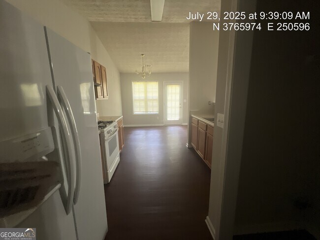 Building Photo - 413 Shenandoah Ct