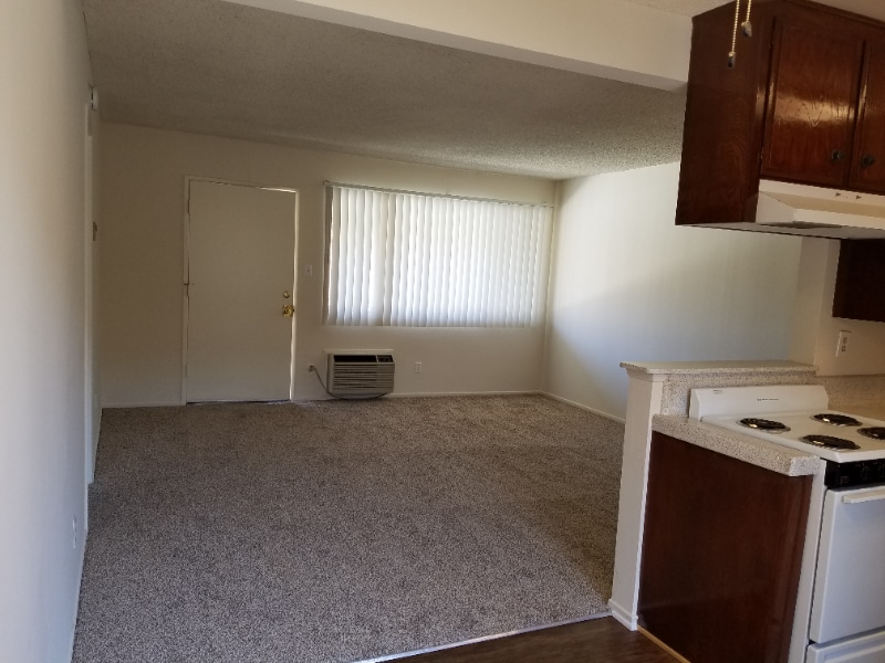 Building Photo - 10640 Colima Rd