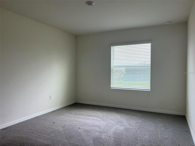 Building Photo - 32978 Tulip Petal Ln