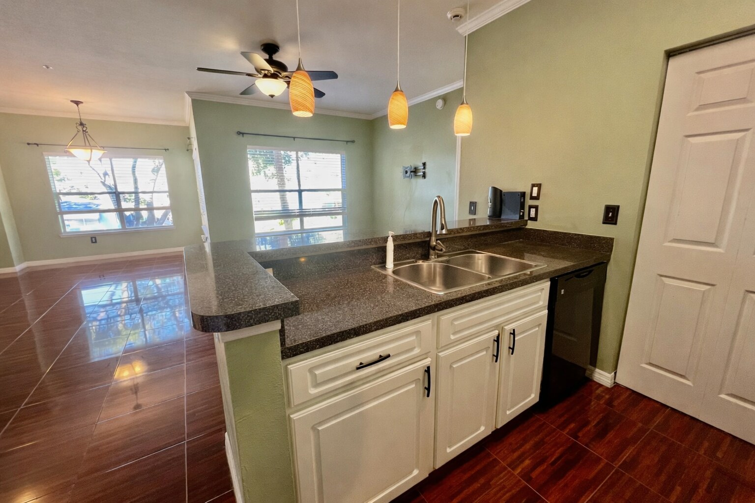 Building Photo - 10764 70th Ave