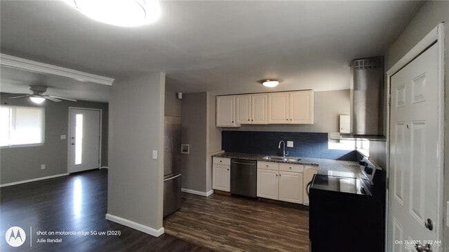 Building Photo - 5664 Tibet Dr