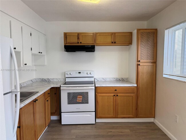 Building Photo - 4080 SW 2nd Terrace