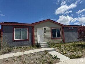 Building Photo - Nice 3 Bedroom/ 2 Bath in Elko
