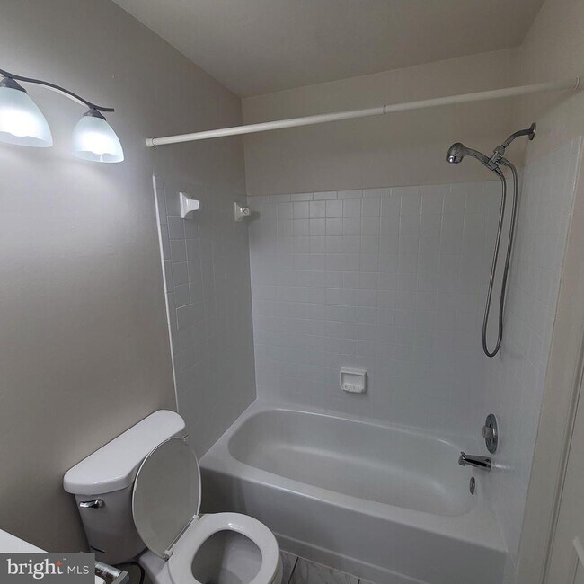 Building Photo - 6903 Sandra Marie Cir