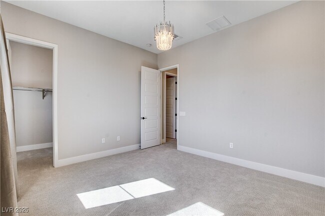 Building Photo - 10632 Rolling Vista Dr