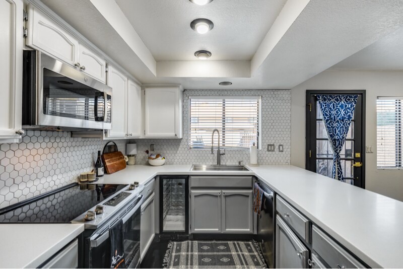 Building Photo - 5350 N Central Ave