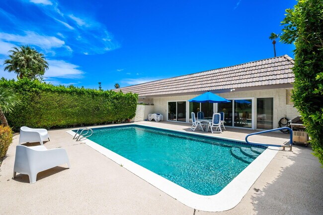 Building Photo - 38941 Kilimanjaro Dr