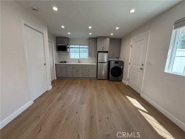 Building Photo - 2051 S Garnsey St