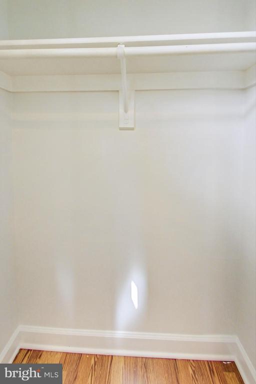 Building Photo - 5 Drumcastle Ct