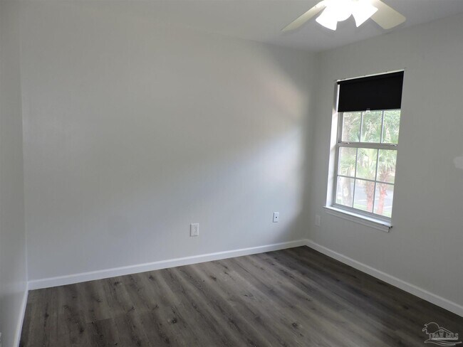 Building Photo - 8512 Belle Meadow Blvd