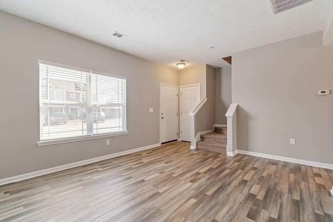 Building Photo - 1020 Somerset Springs Dr