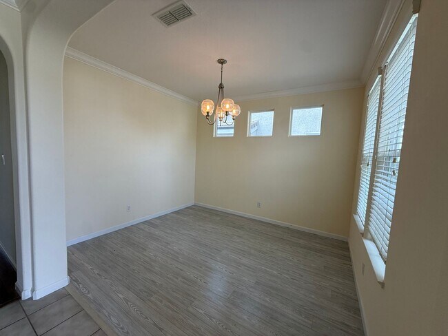 Building Photo - 3 Bed| 2 Bath | 1660 SF | Single Story | Tenant pays $175 monthly for WS&G