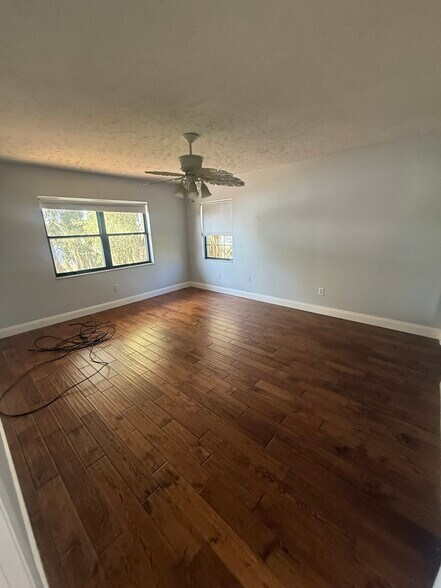 Building Photo - 10180 SE 139th Pl