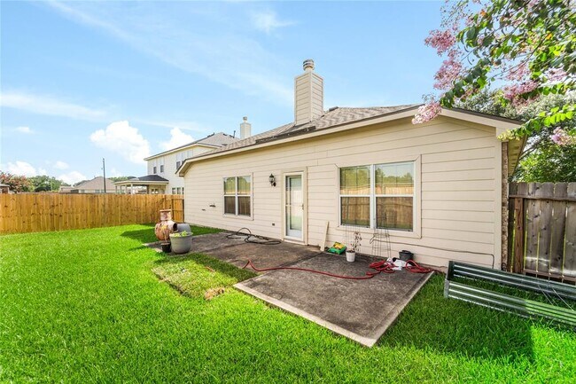 Building Photo - 3511 Cypress Village Dr