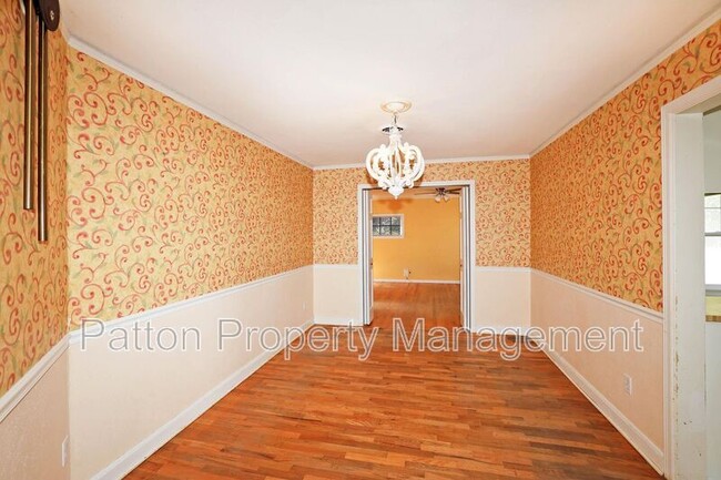 Building Photo - 1528 S Lipscomb St