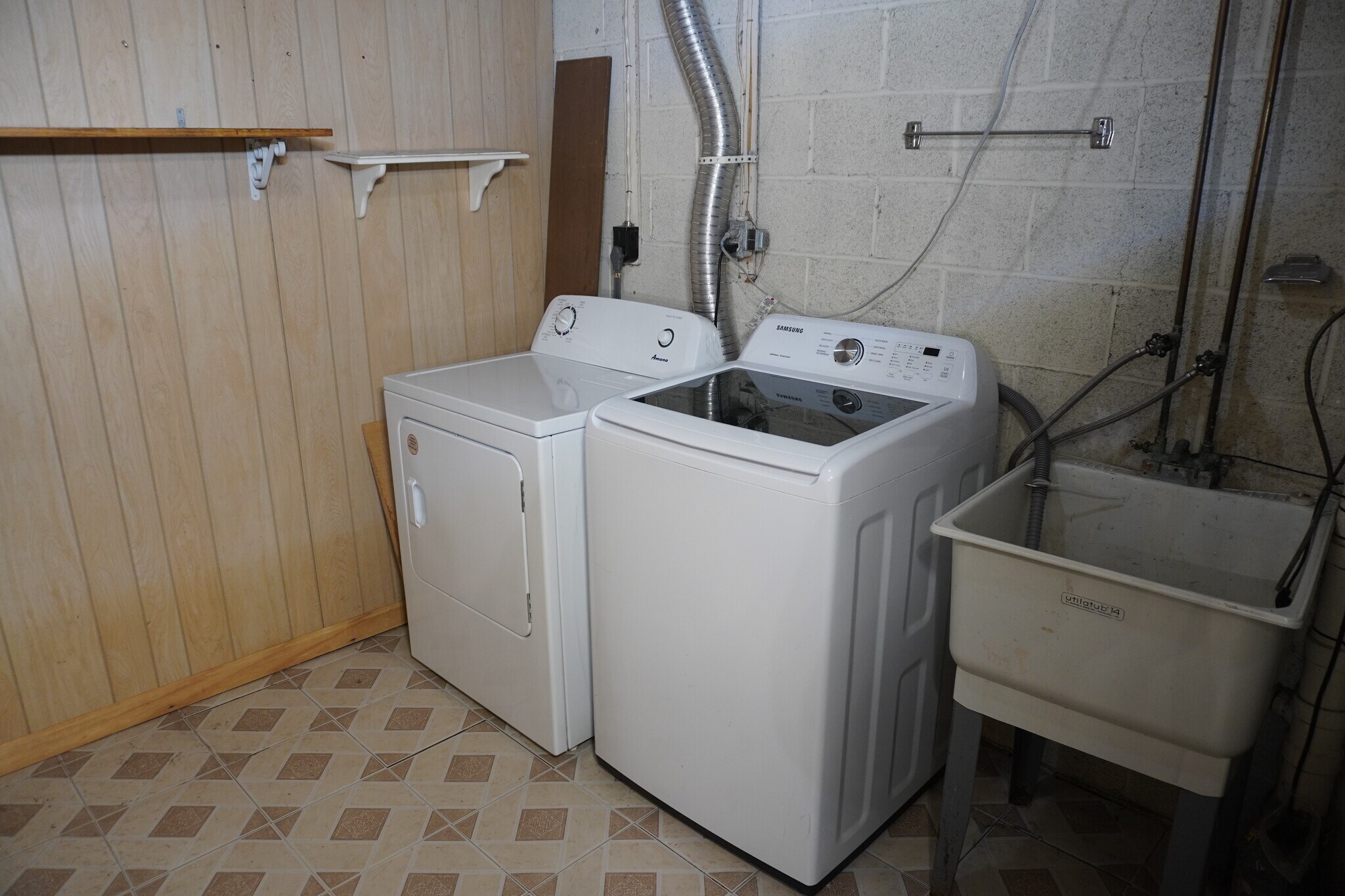 Building Photo - 5 Castlebar Ct