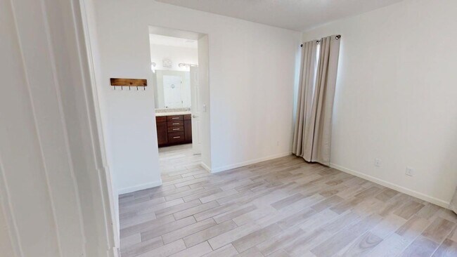 Building Photo - Rancho Viejo Gem 3 Bed 2 Bath 2 Car Garage. Beautiful Patio