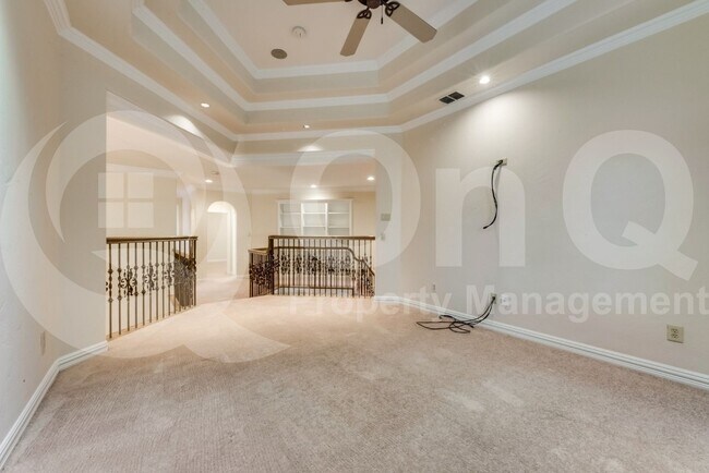 Building Photo - 5224 Longvue Dr