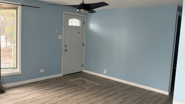 Building Photo - 4056 W 89th Pl