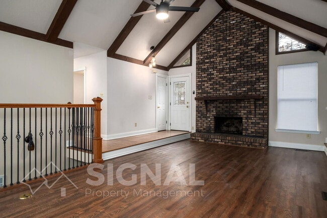 Building Photo - 2817 Altadena S Way