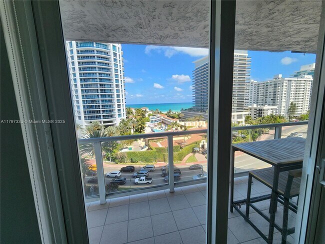 Building Photo - 5900 Collins Ave