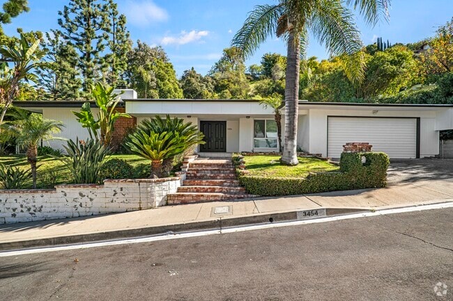 Building Photo - 3454 Green Vista Dr