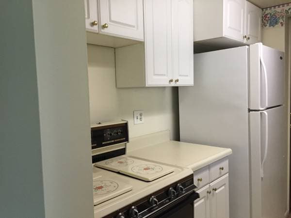Building Photo - 342 Drummers Ln