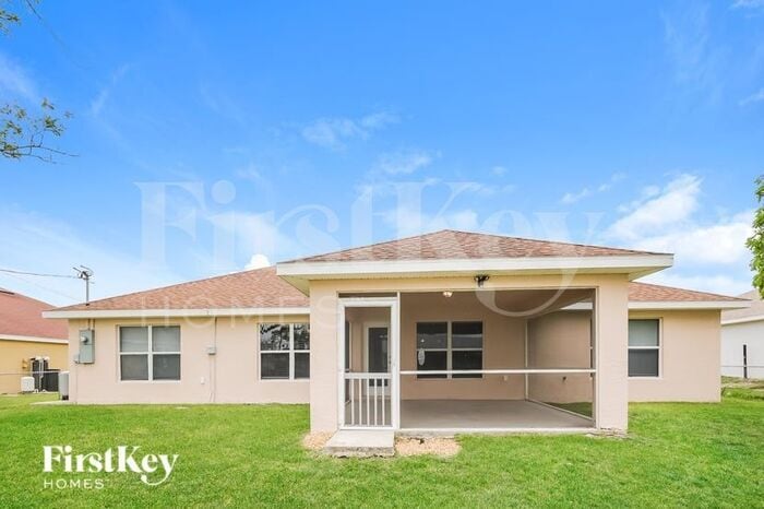 Building Photo - 2029 NW 4th St