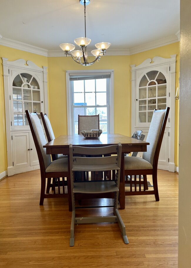 Dining room - 215 15th Ave SW