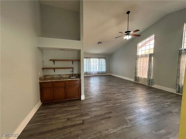 Building Photo - 3436 N Tenaya Wy